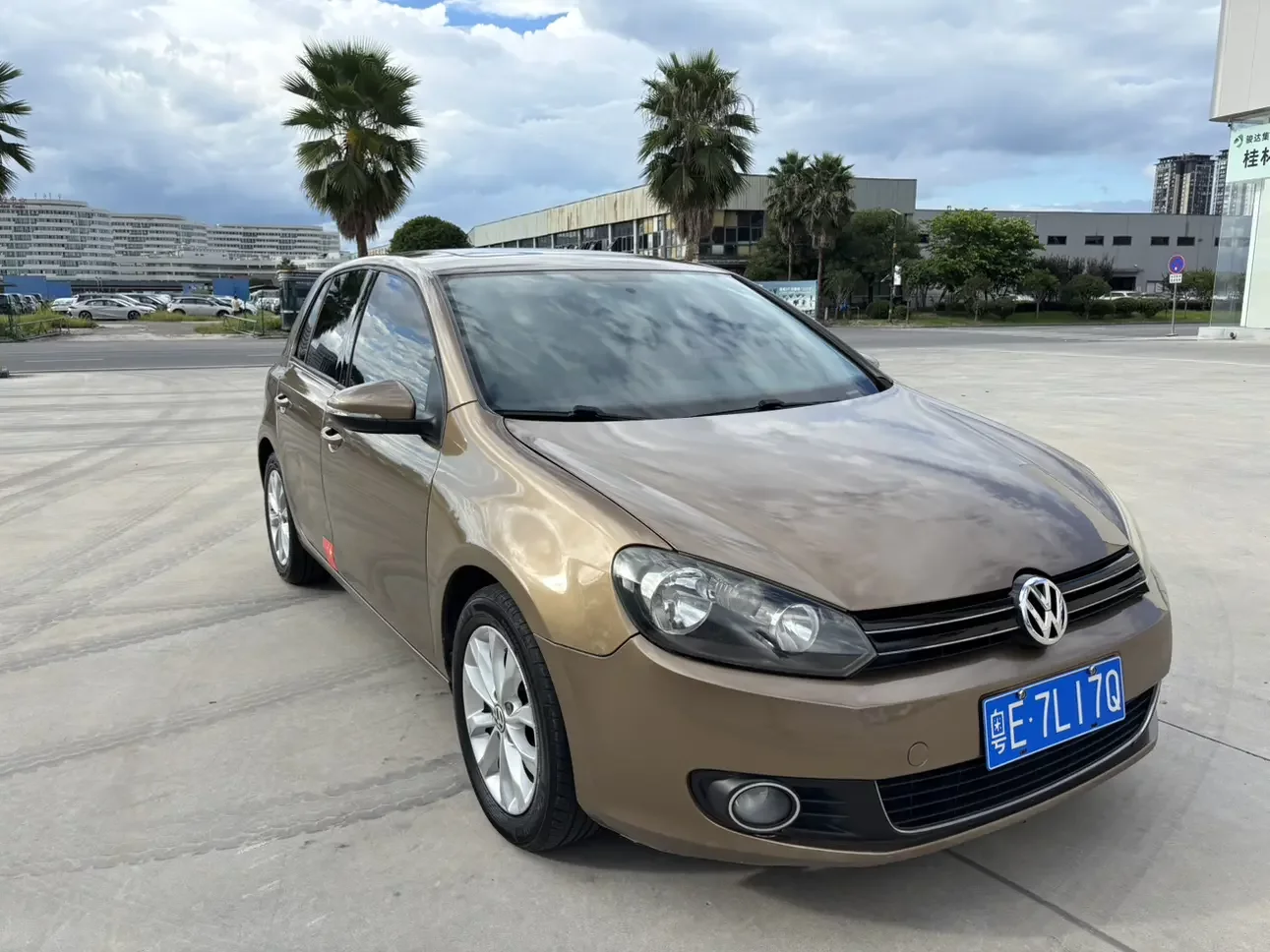 Volkswagen golf