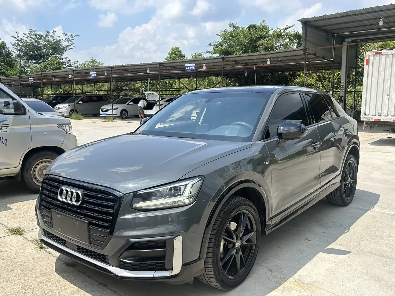Audi Q2L  из Китая
