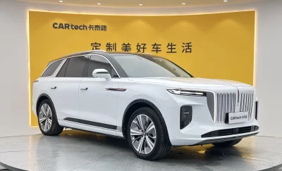 Hongqi E-HS9
