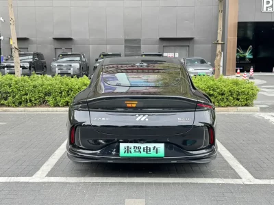 IM Motors Zhiji L6
