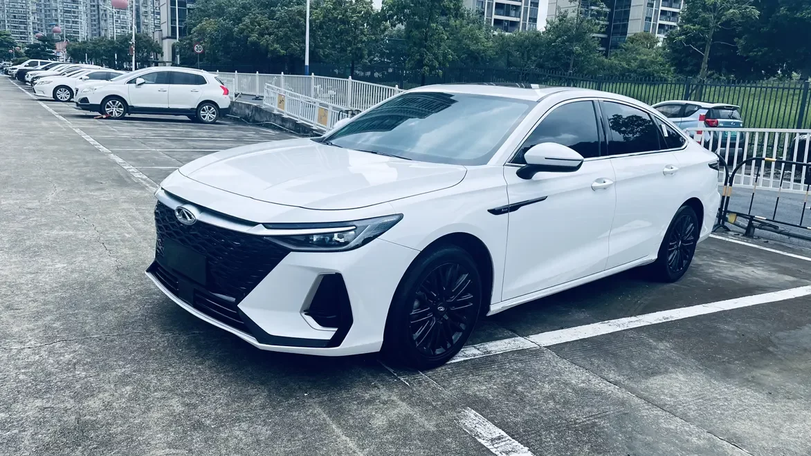 Chery Arrizo 8