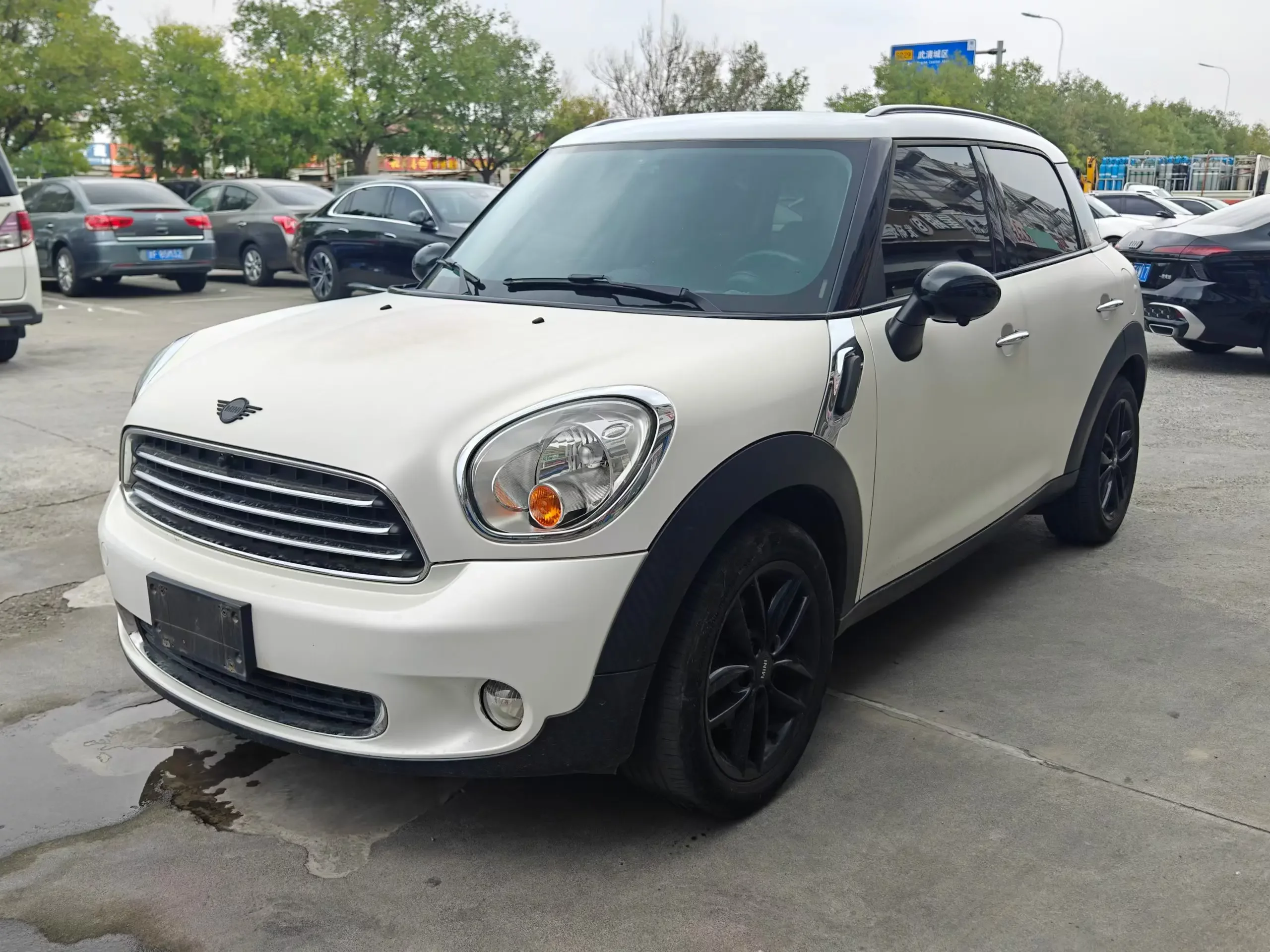 MINI COUNTRYMAN  из Китая