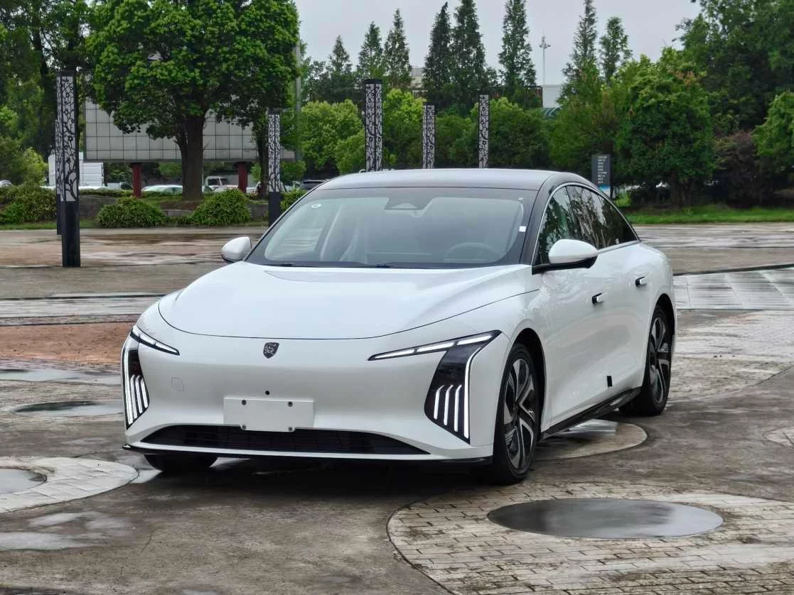 Forthing Xinghai S7  из Китая