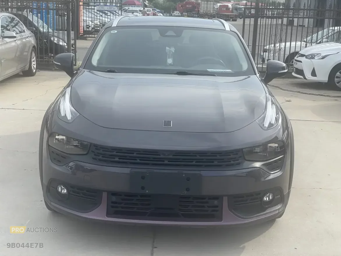 Lynk & Co 02