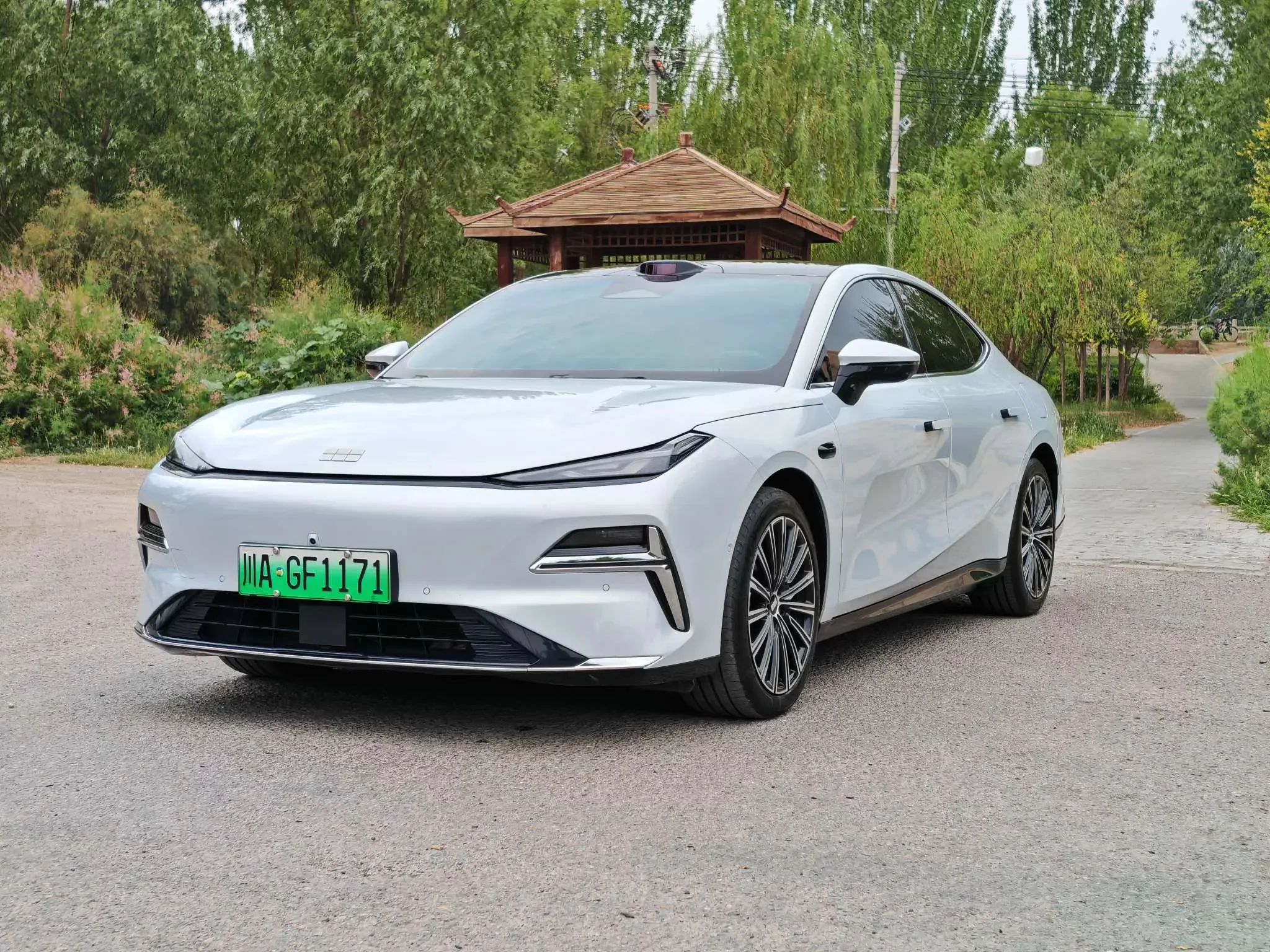 Geely Galaxy Star 8 PHEV