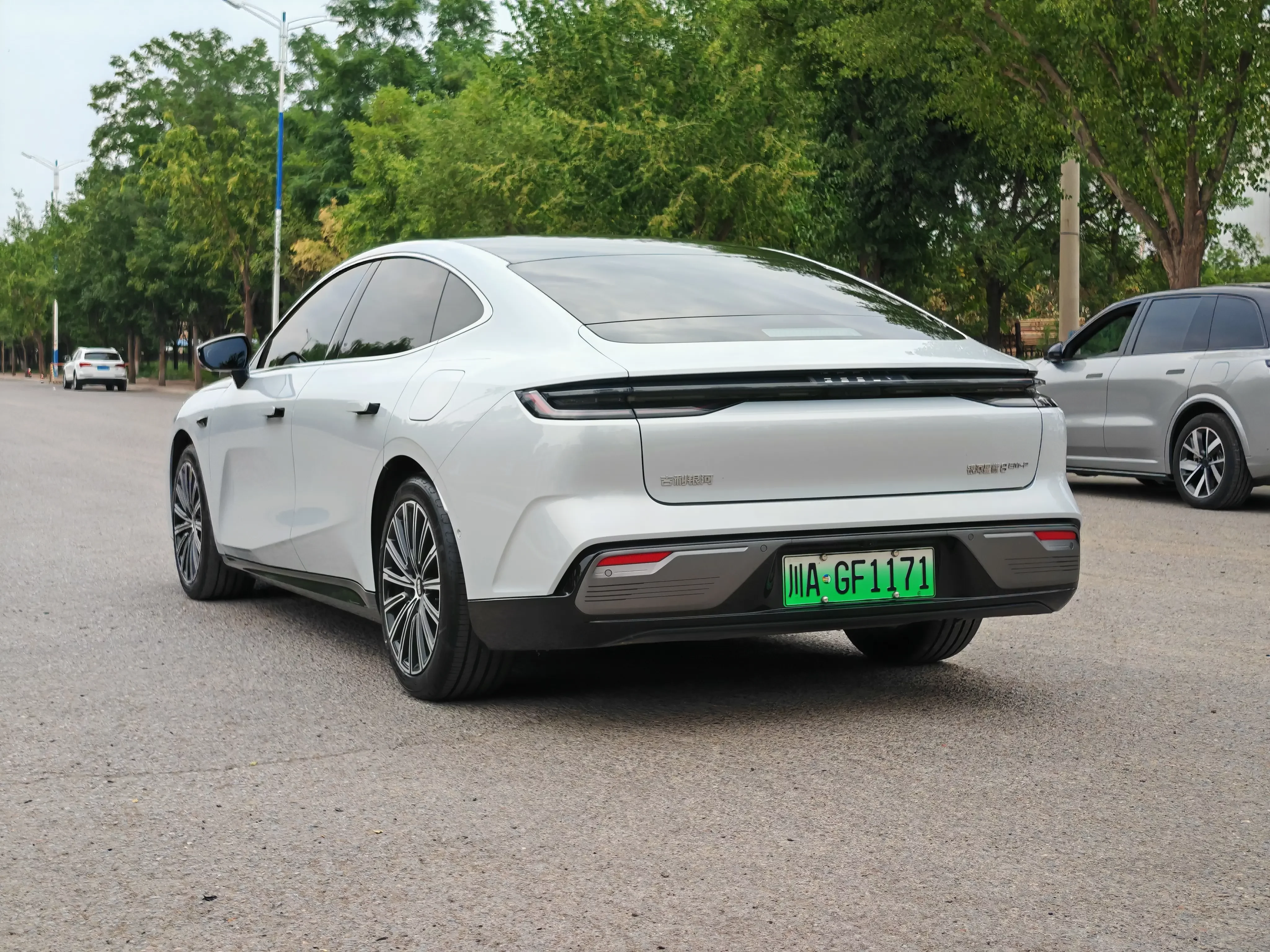 Geely Galaxy Star 8 PHEV