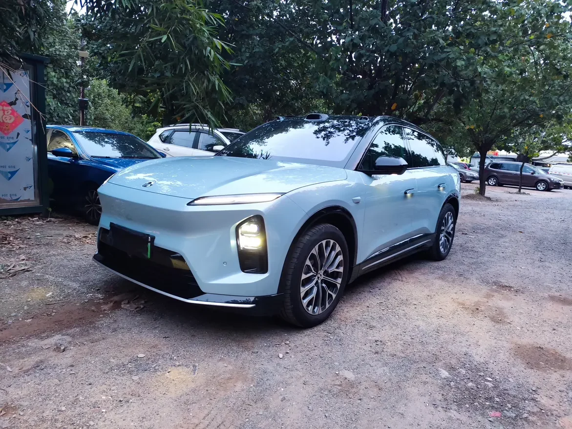NIO ES6