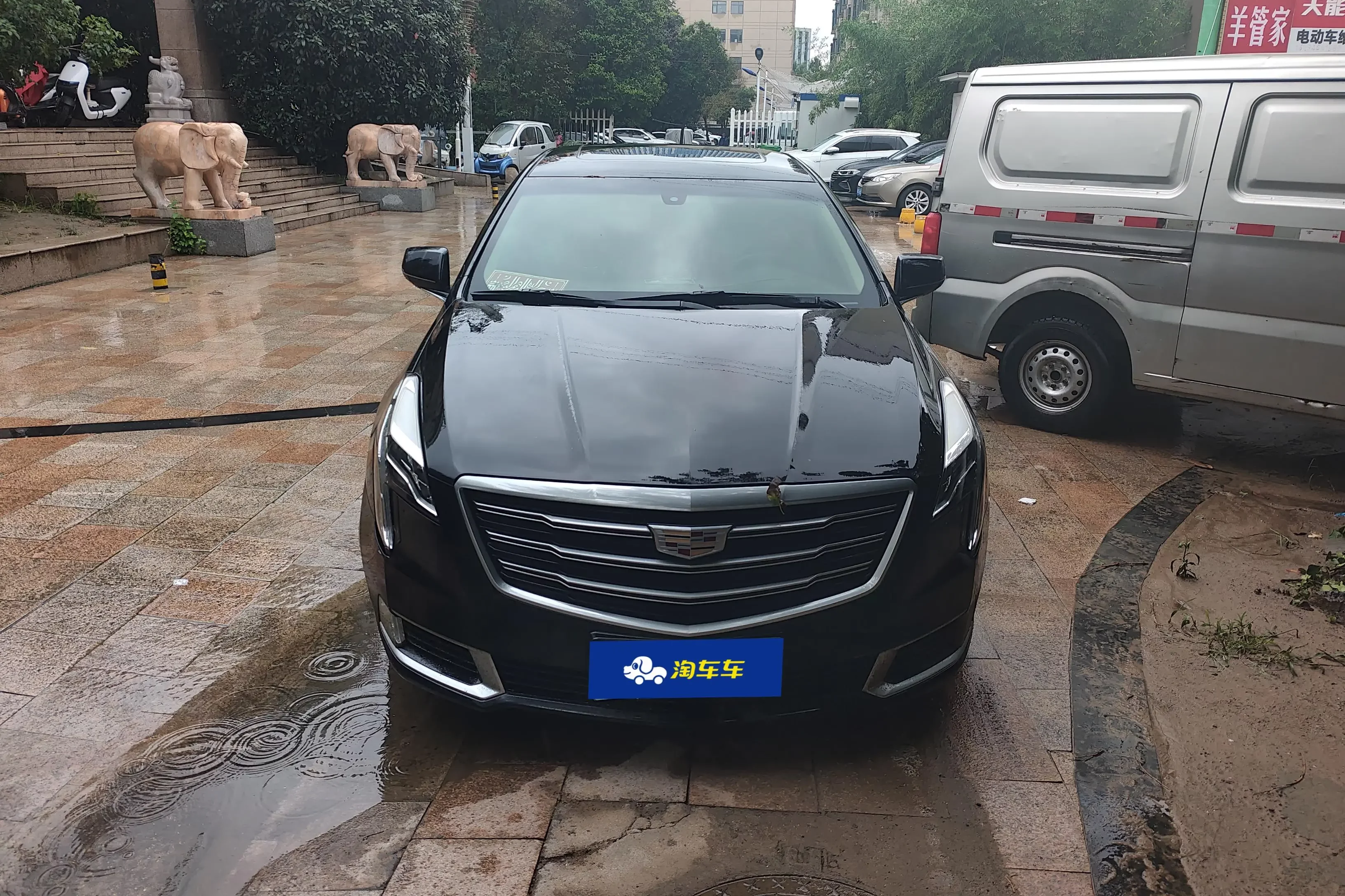 Cadillac XTS