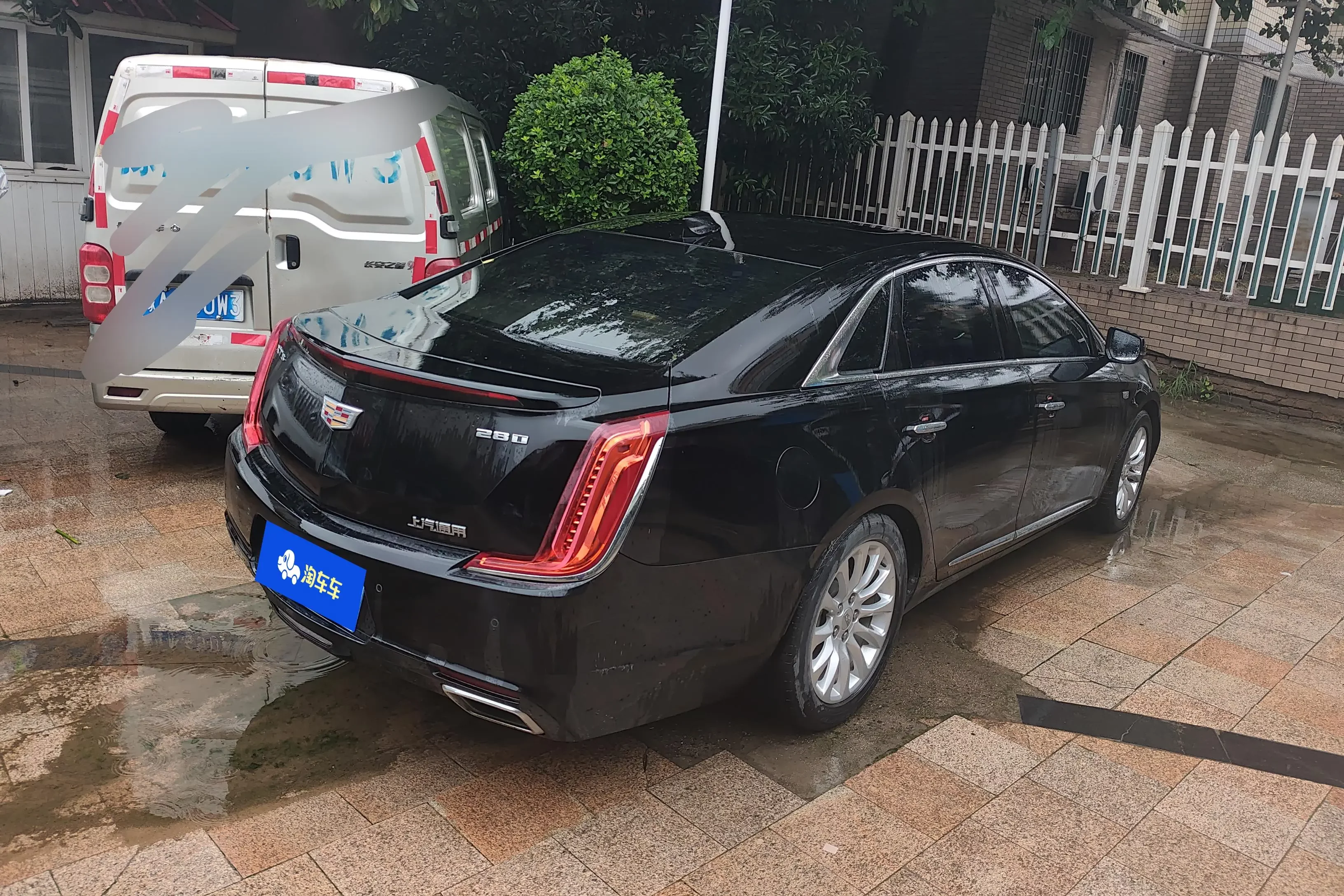 Cadillac XTS