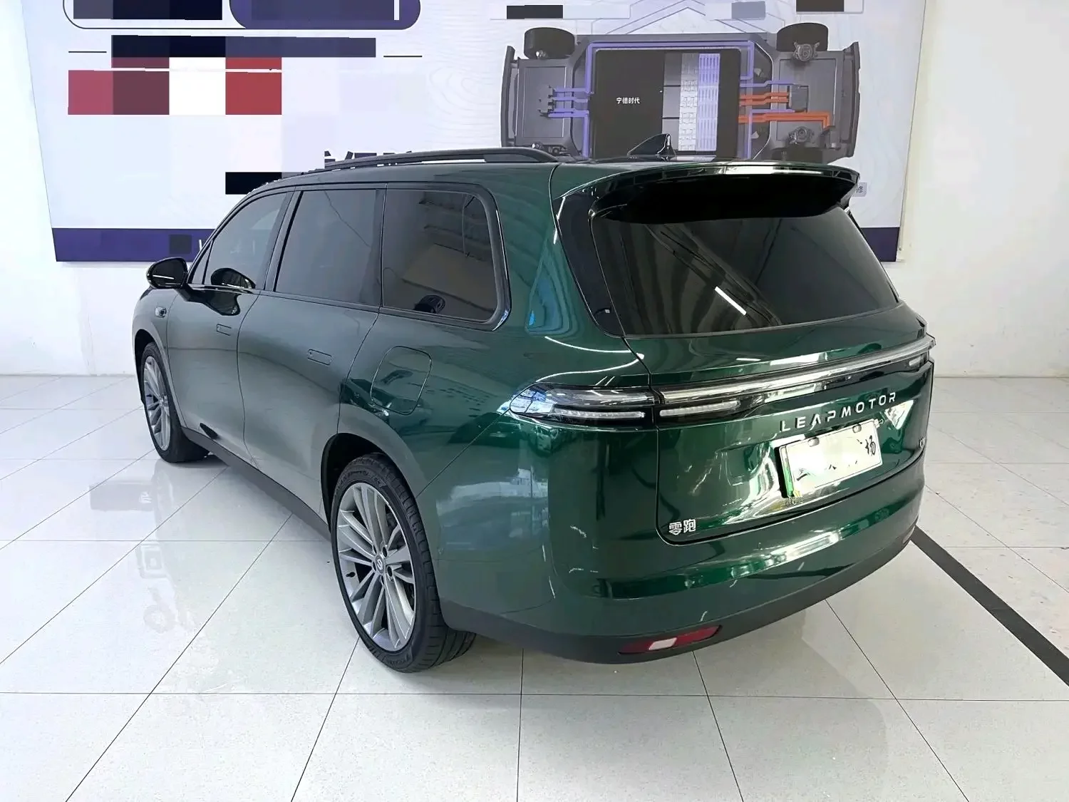 Leapmotor C16