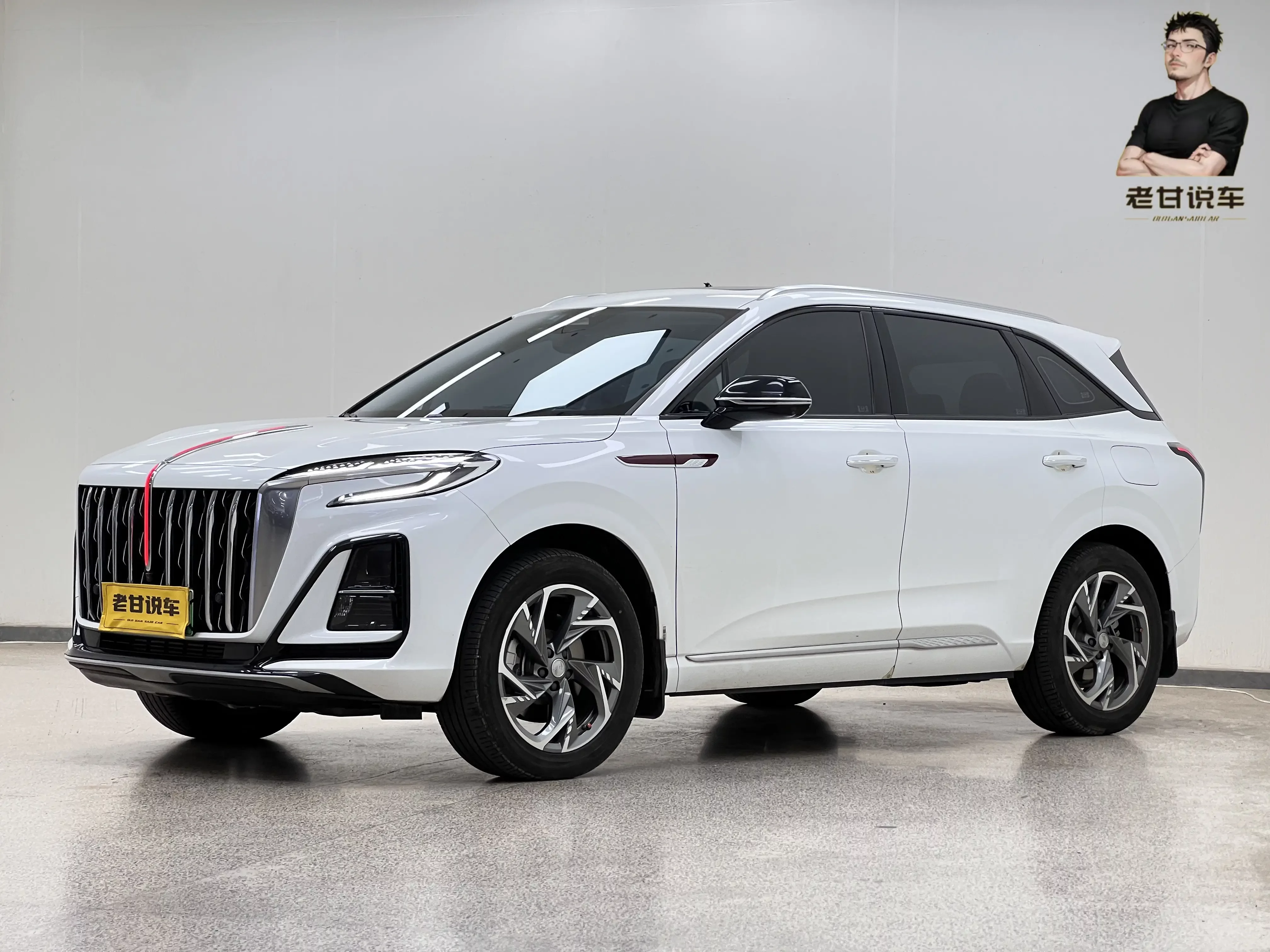 Hongqi HS3 PHEV  из Китая