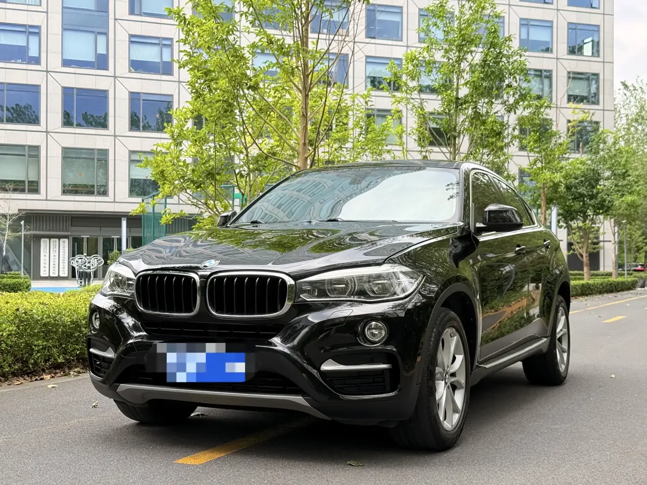 BMW X6  из Китая