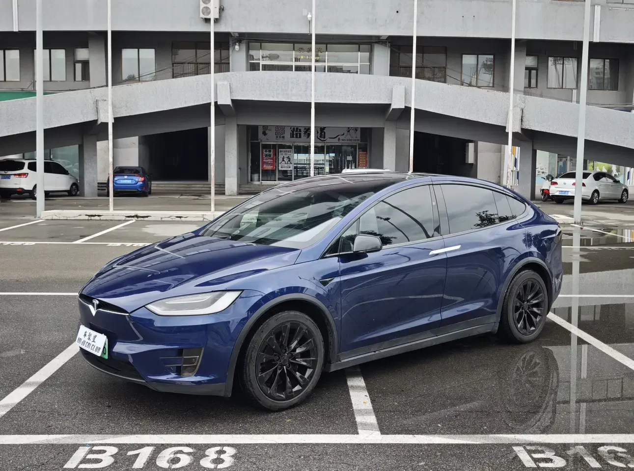 Tesla Model X  из Китая