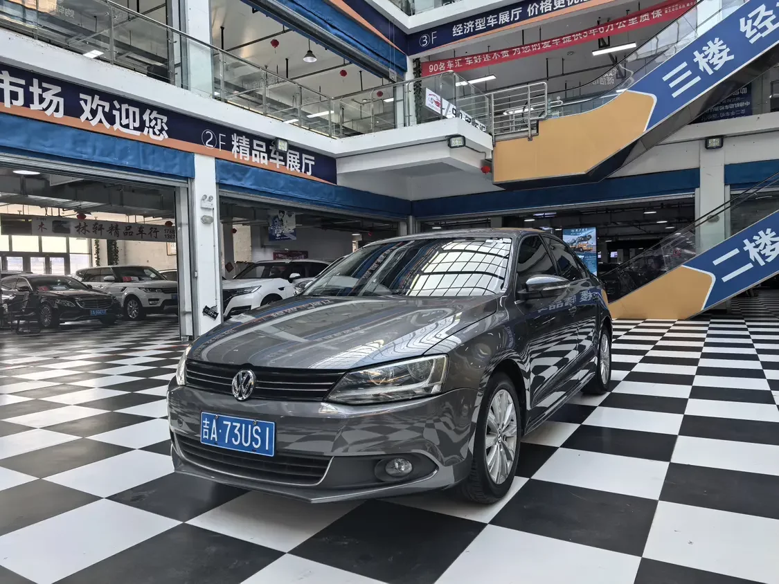 Volkswagen Sagitar