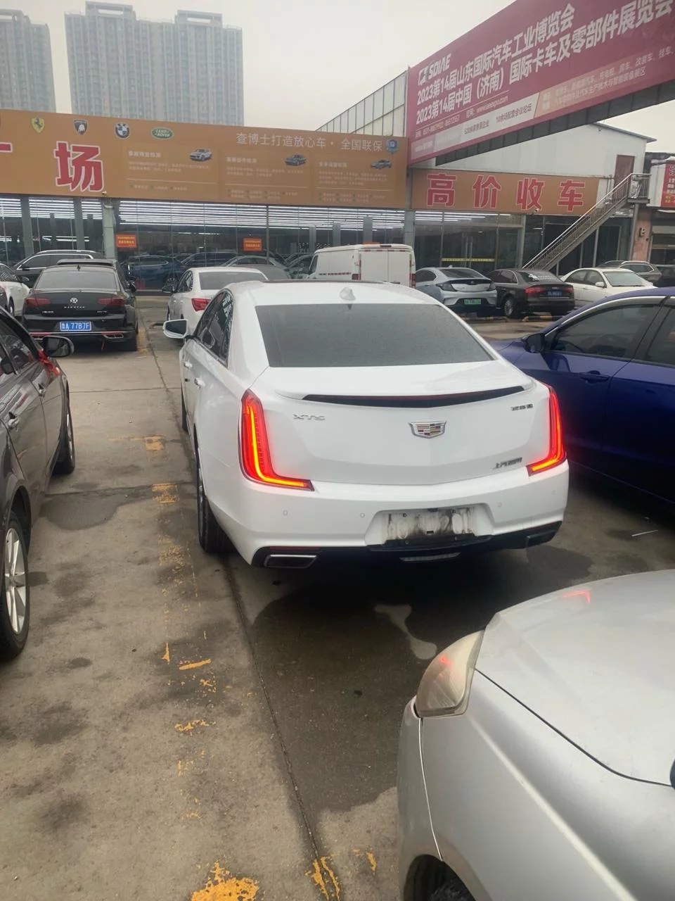 Cadillac XTS