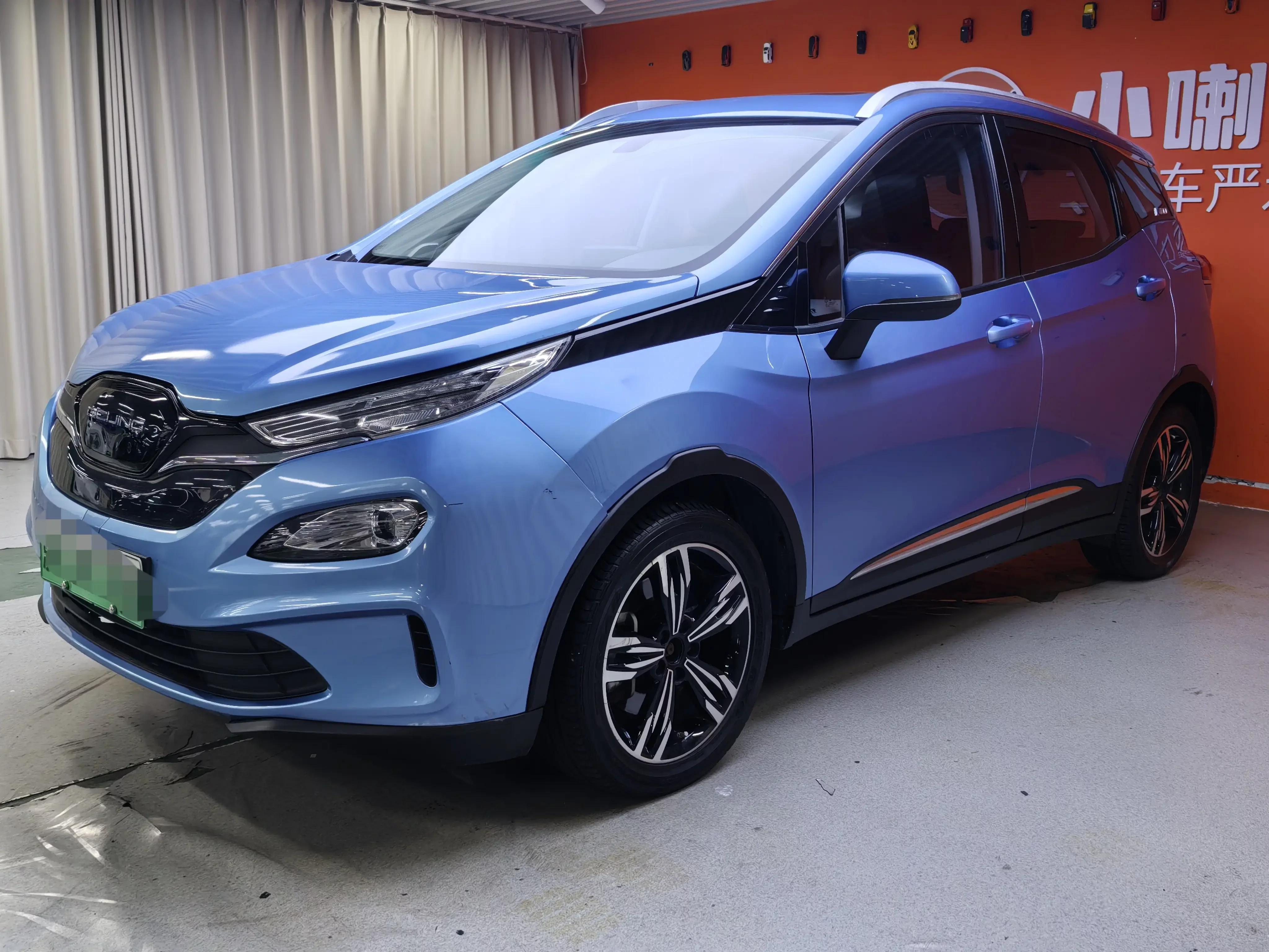 BAIC Beijing EX3  из Китая