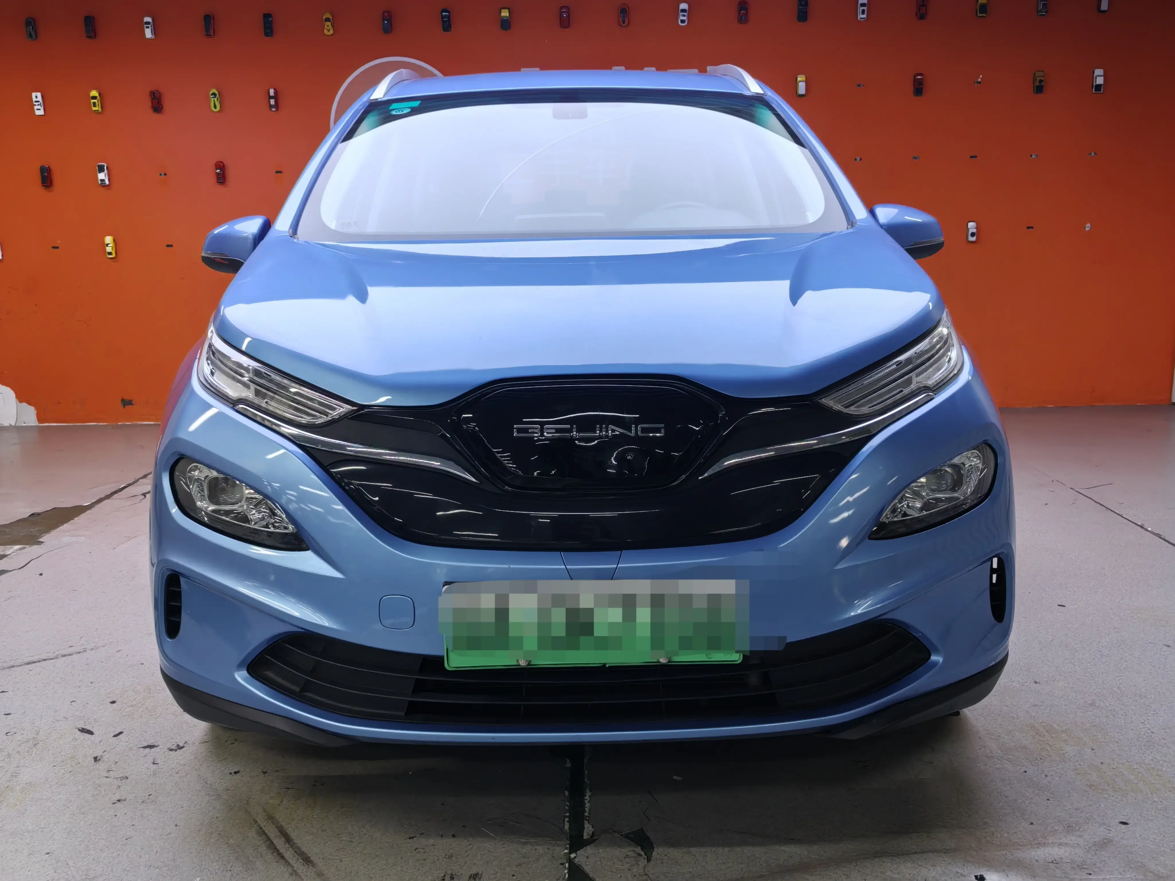 BAIC Beijing EX3  из Китая