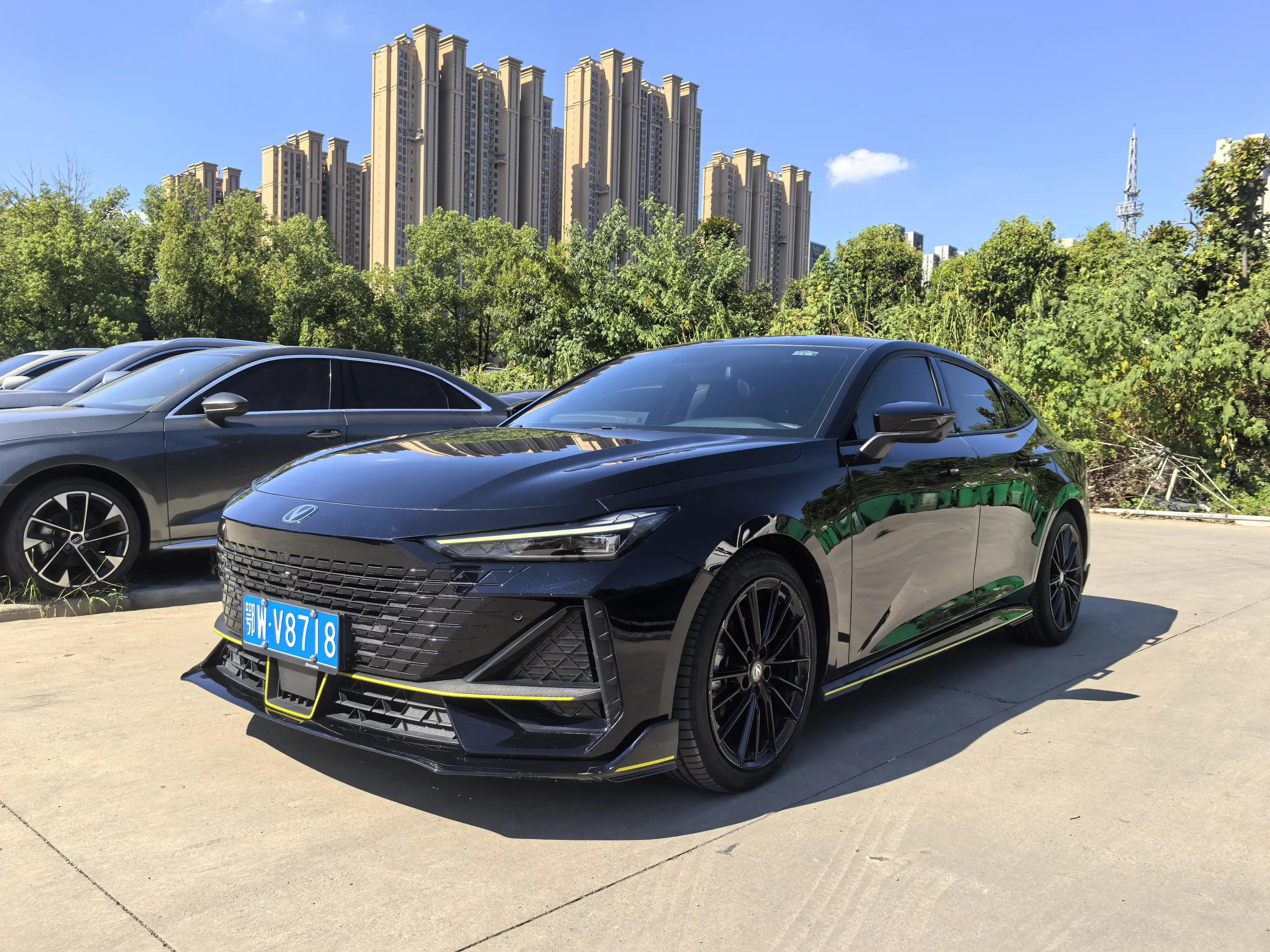 CHANGAN UNI-V