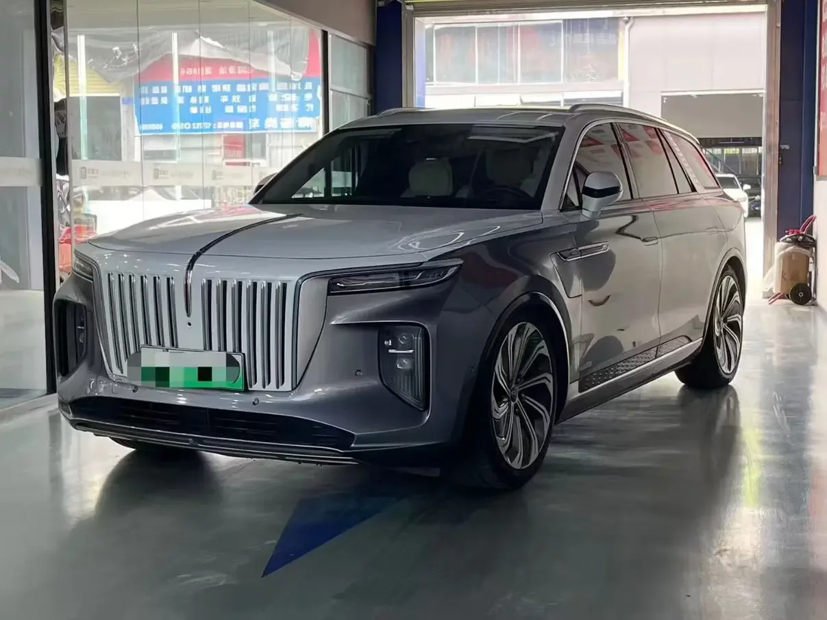 Hongqi E-HS9  из Китая