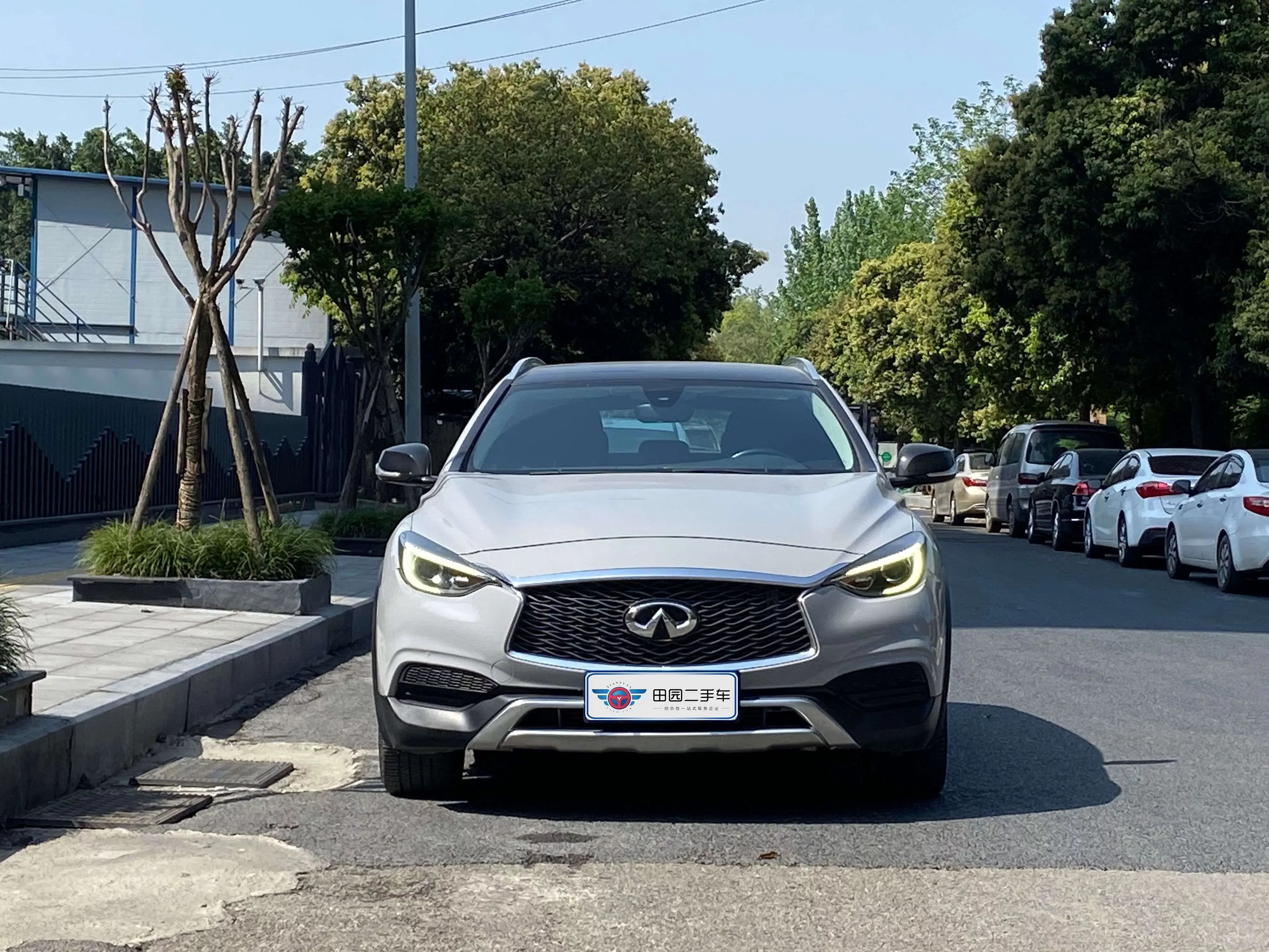 Infiniti QX30  из Китая