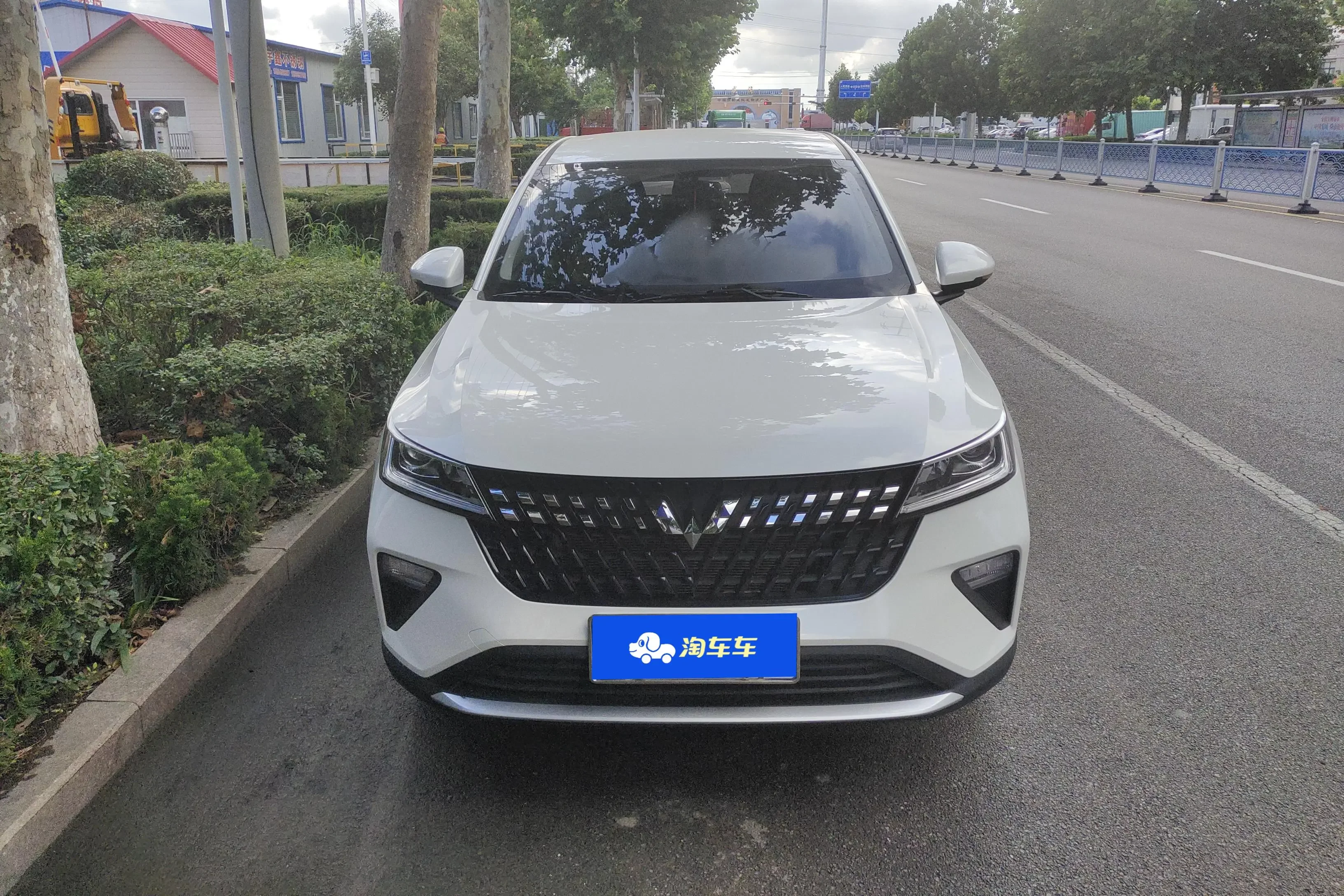 Wuling Xingchi  из Китая