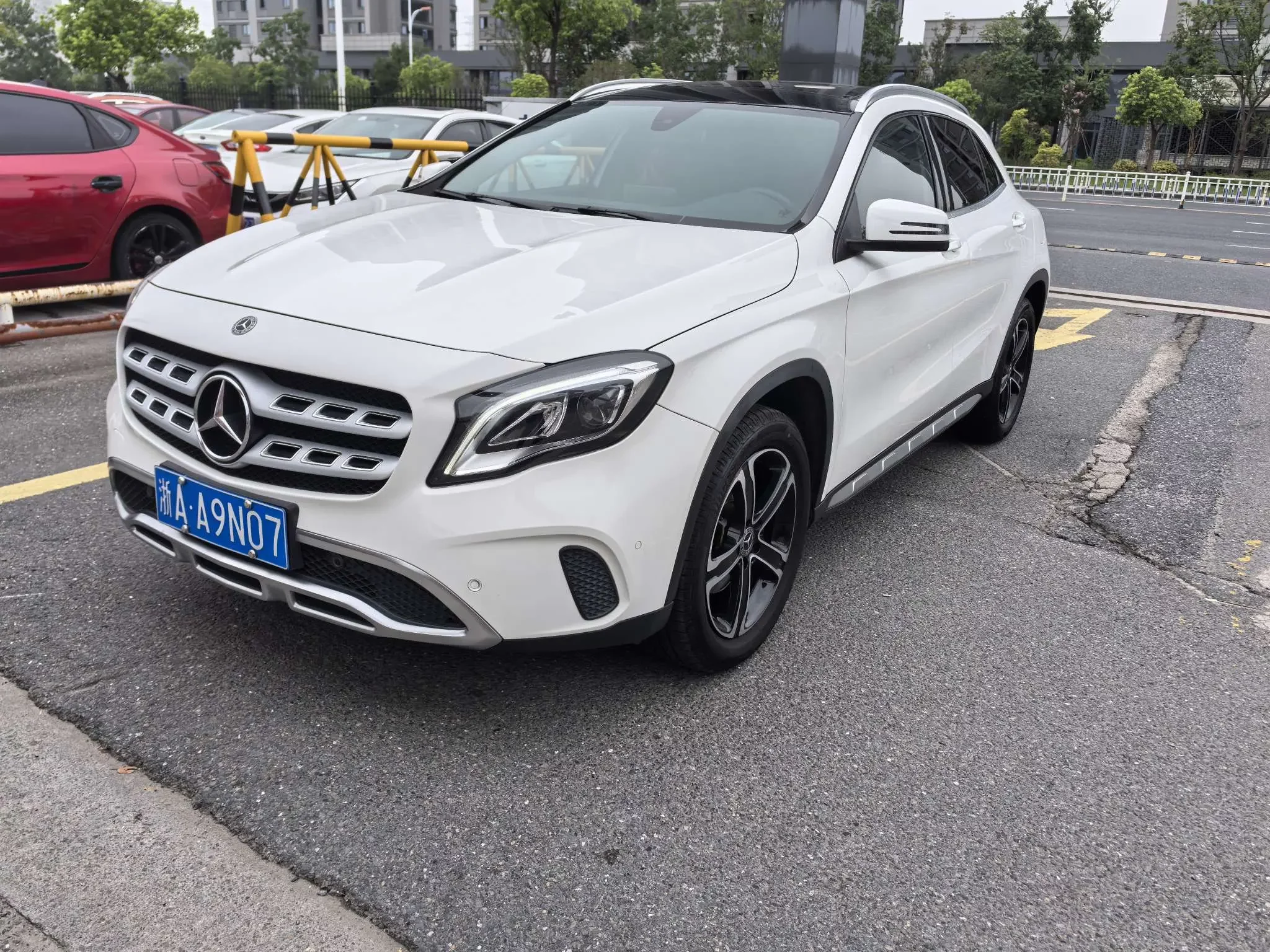 Mercedes-Benz GLA