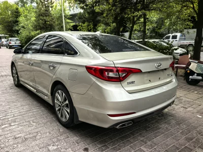 Hyundai sonata nine