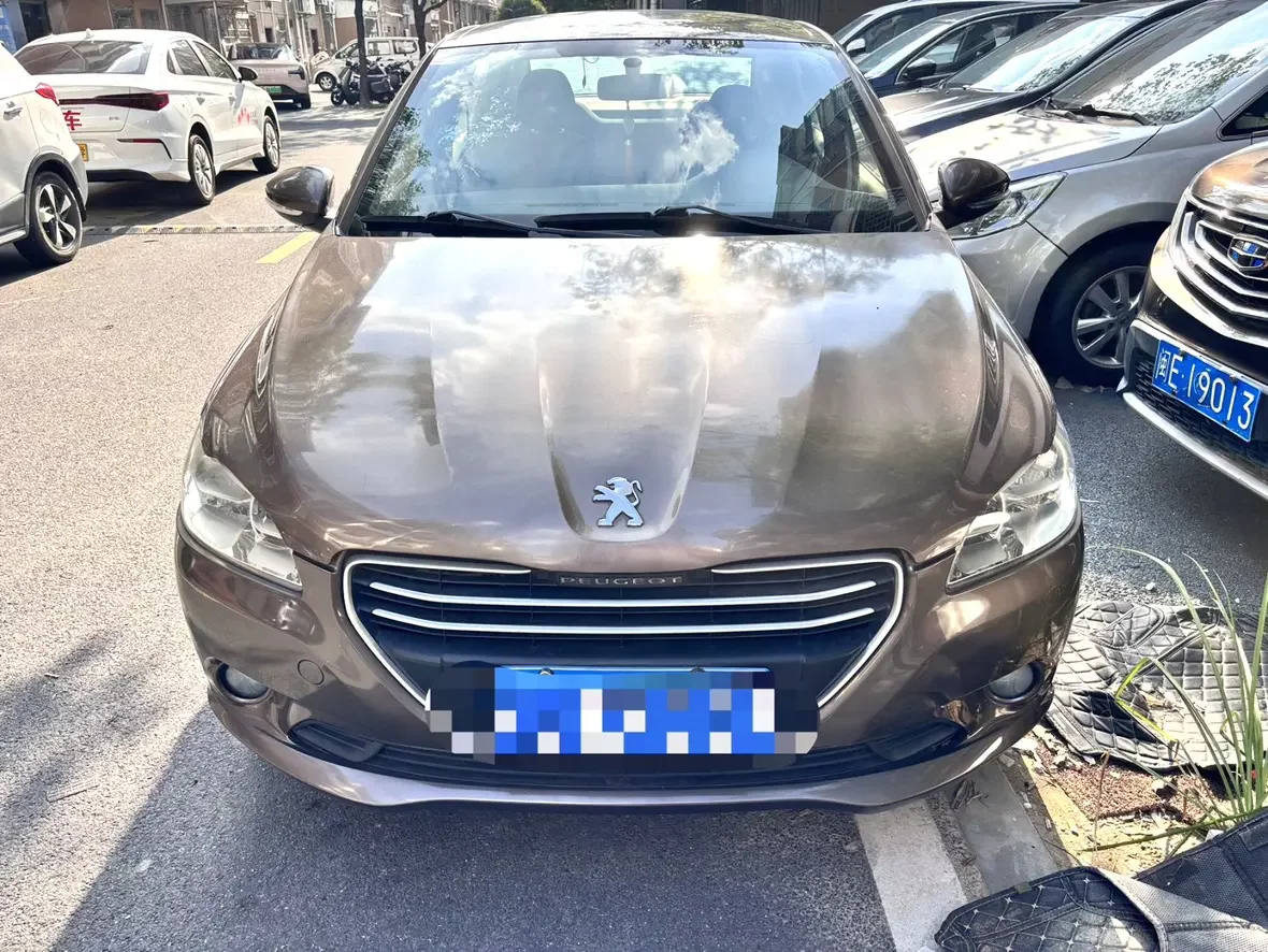 Peugeot 301