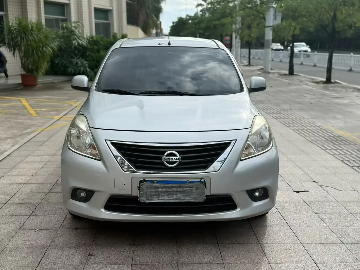 Nissan Sunlight