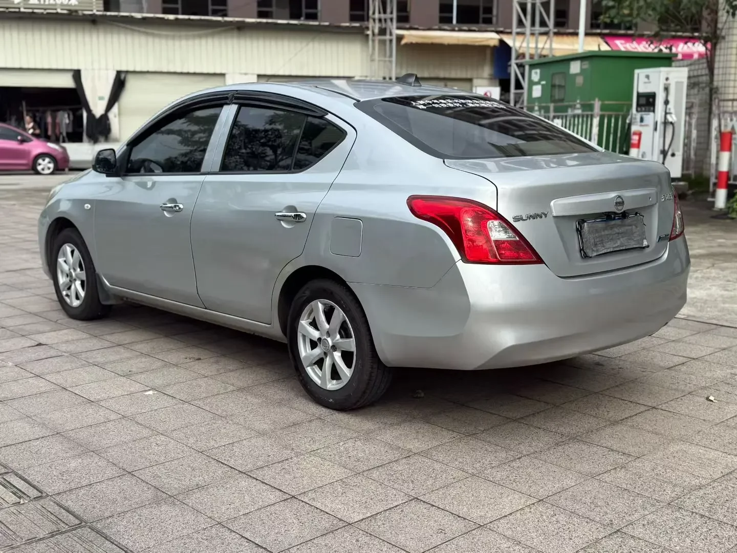 Nissan Sunlight