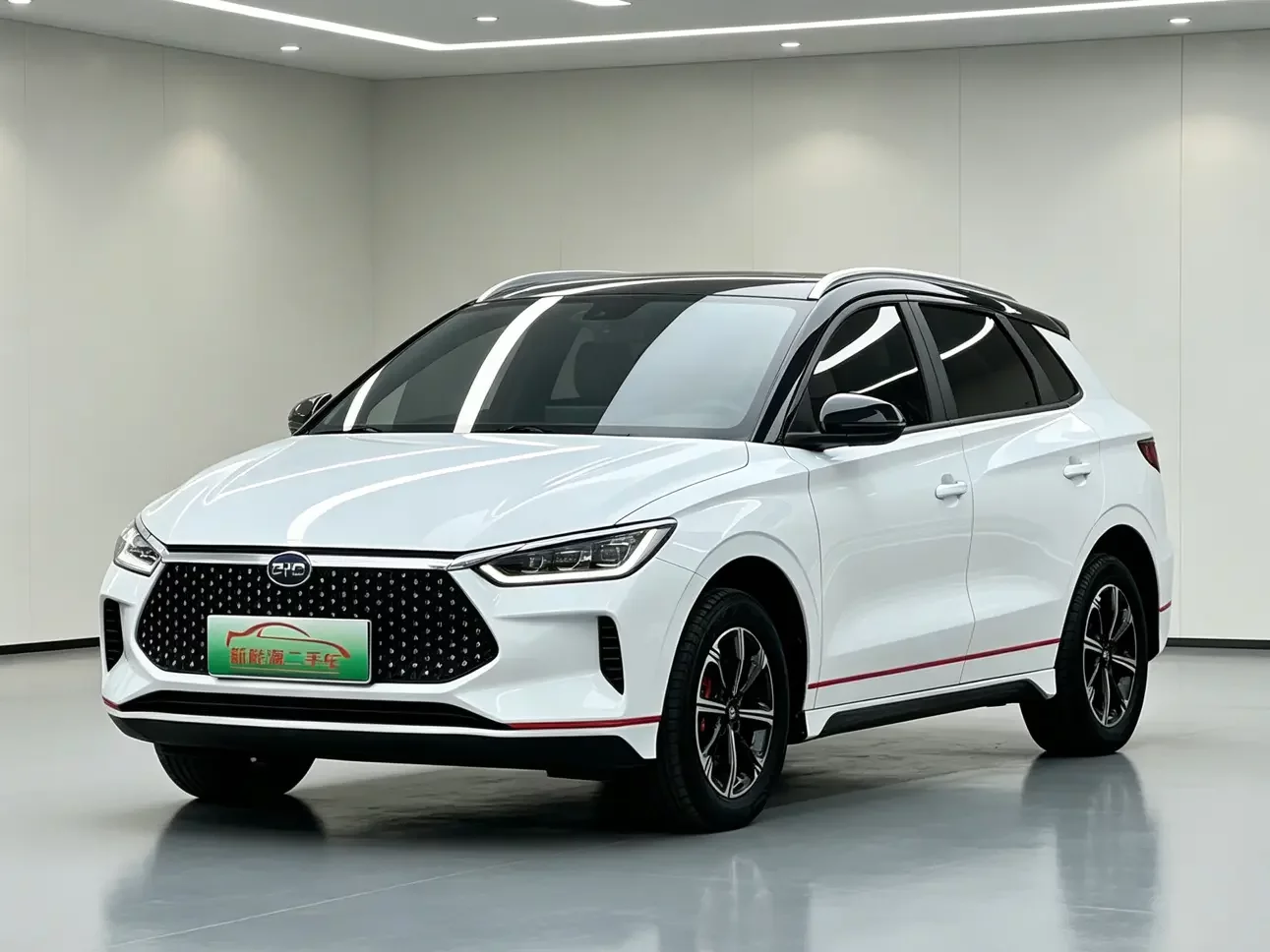 BYD e2