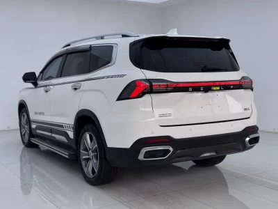 Geely Haoyue L