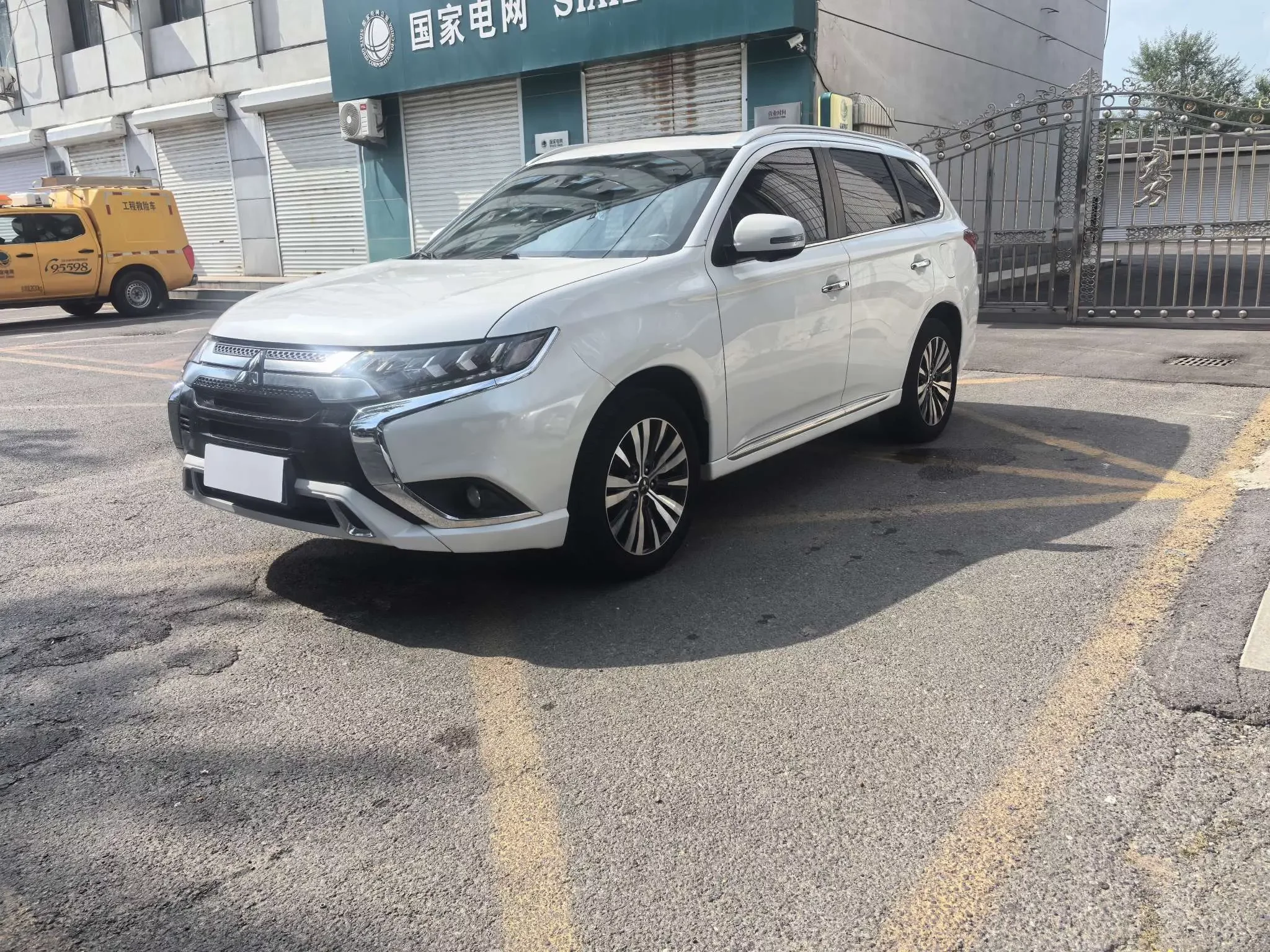 Mitsubishi Outlander  из Китая