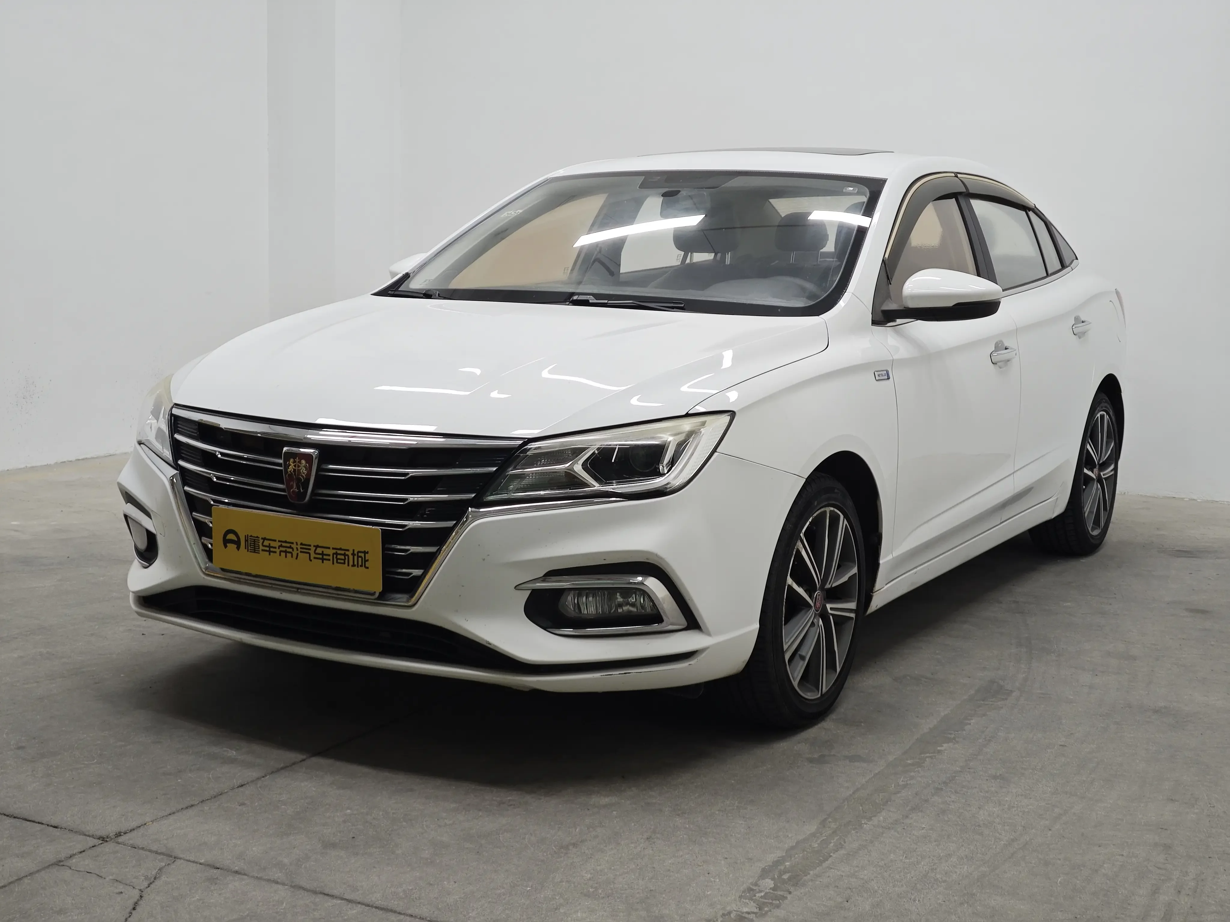 Roewe i5