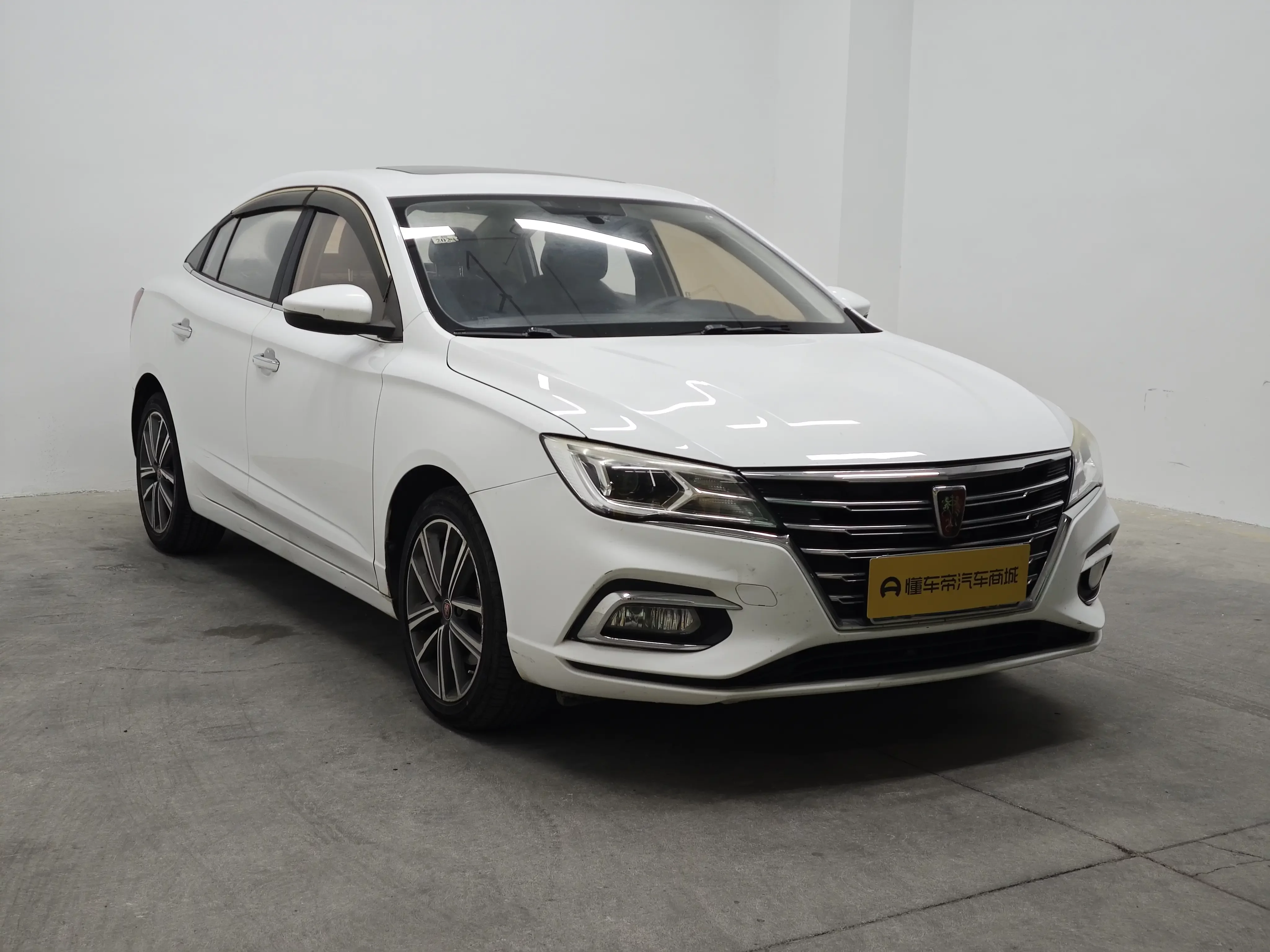 Roewe i5