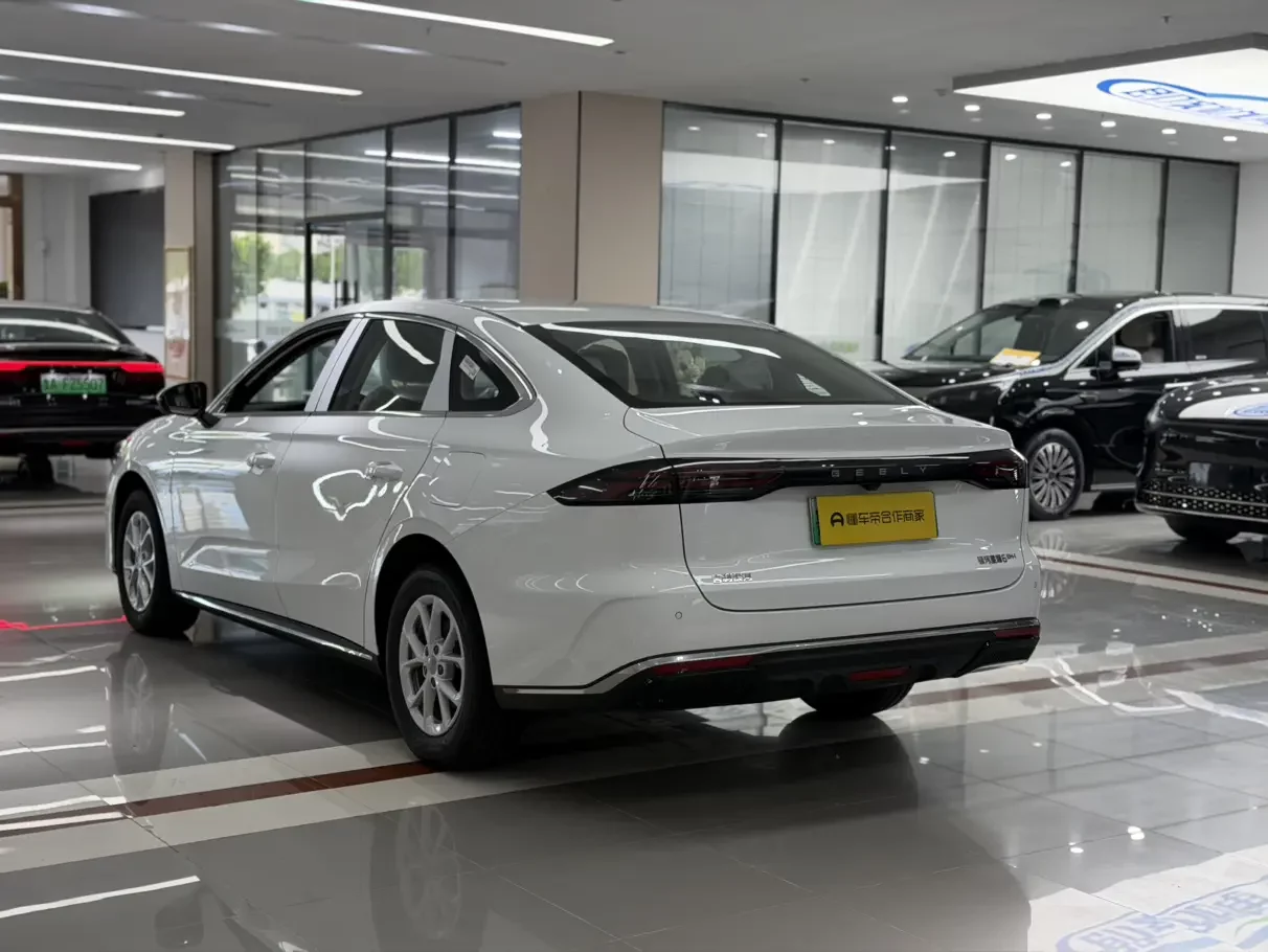Geely Galaxy Star 6