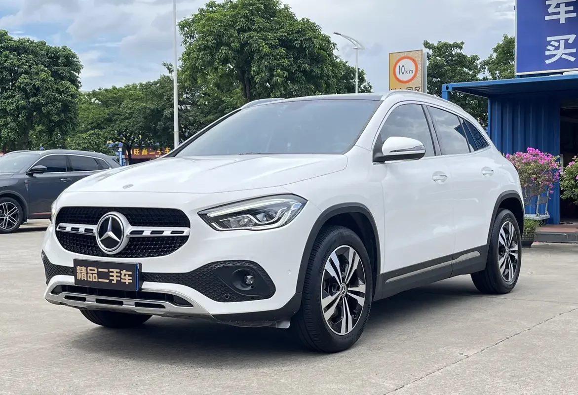 Mercedes-Benz GLA