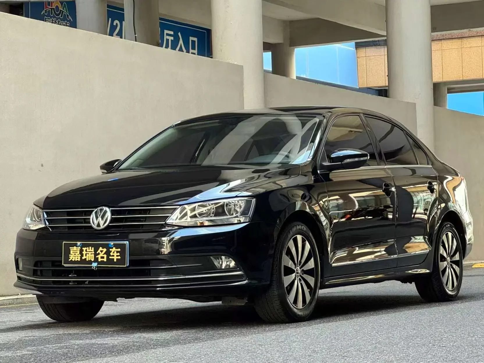 Volkswagen Sagitar