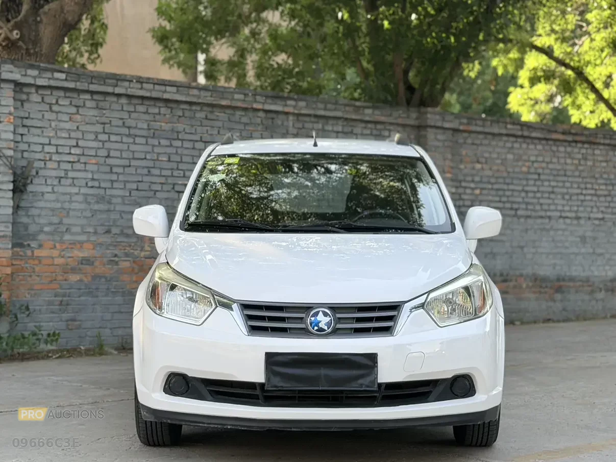 Kai Chen Venucia R50  из Китая