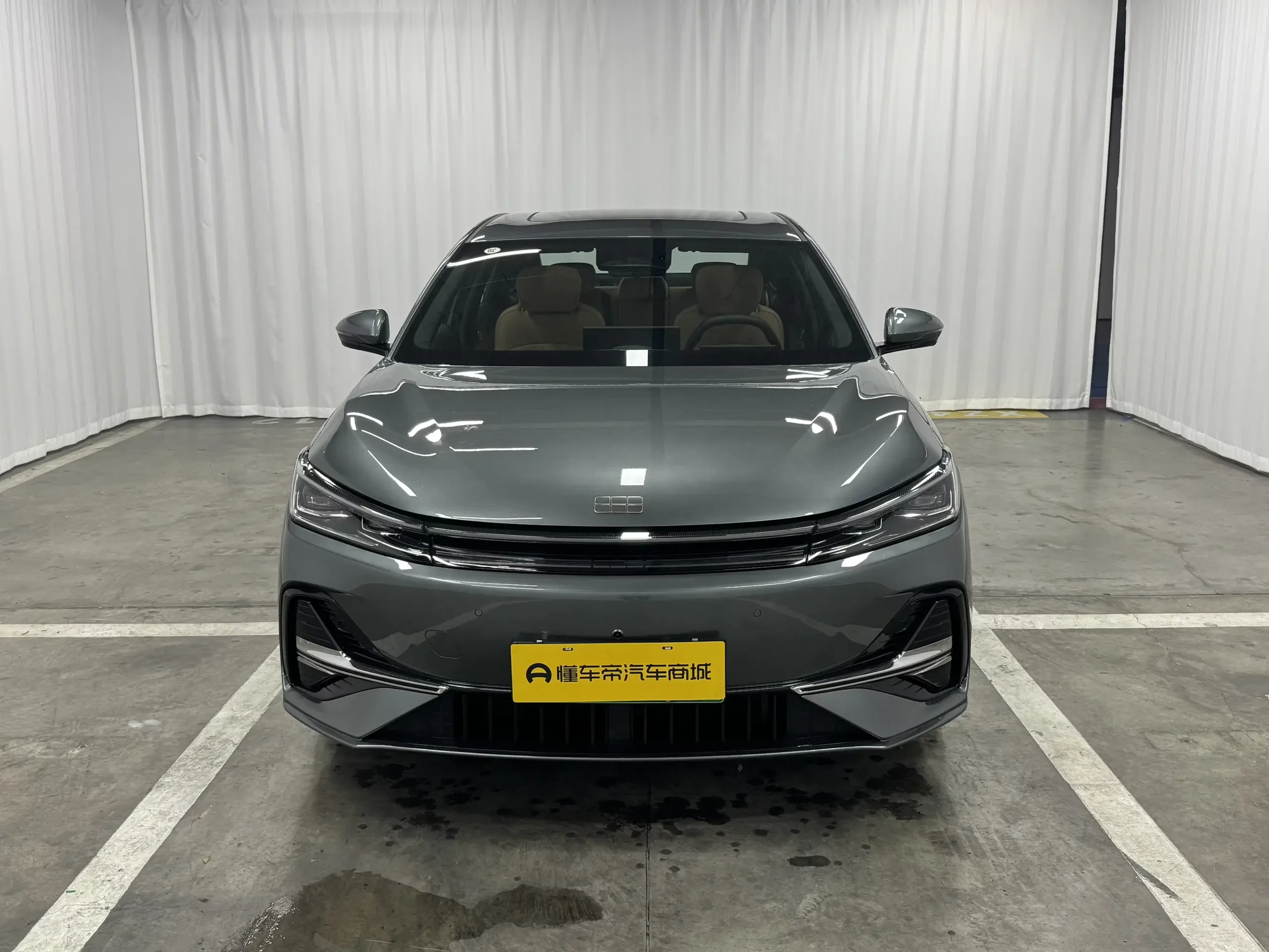 Geely Galaxy A7 EM