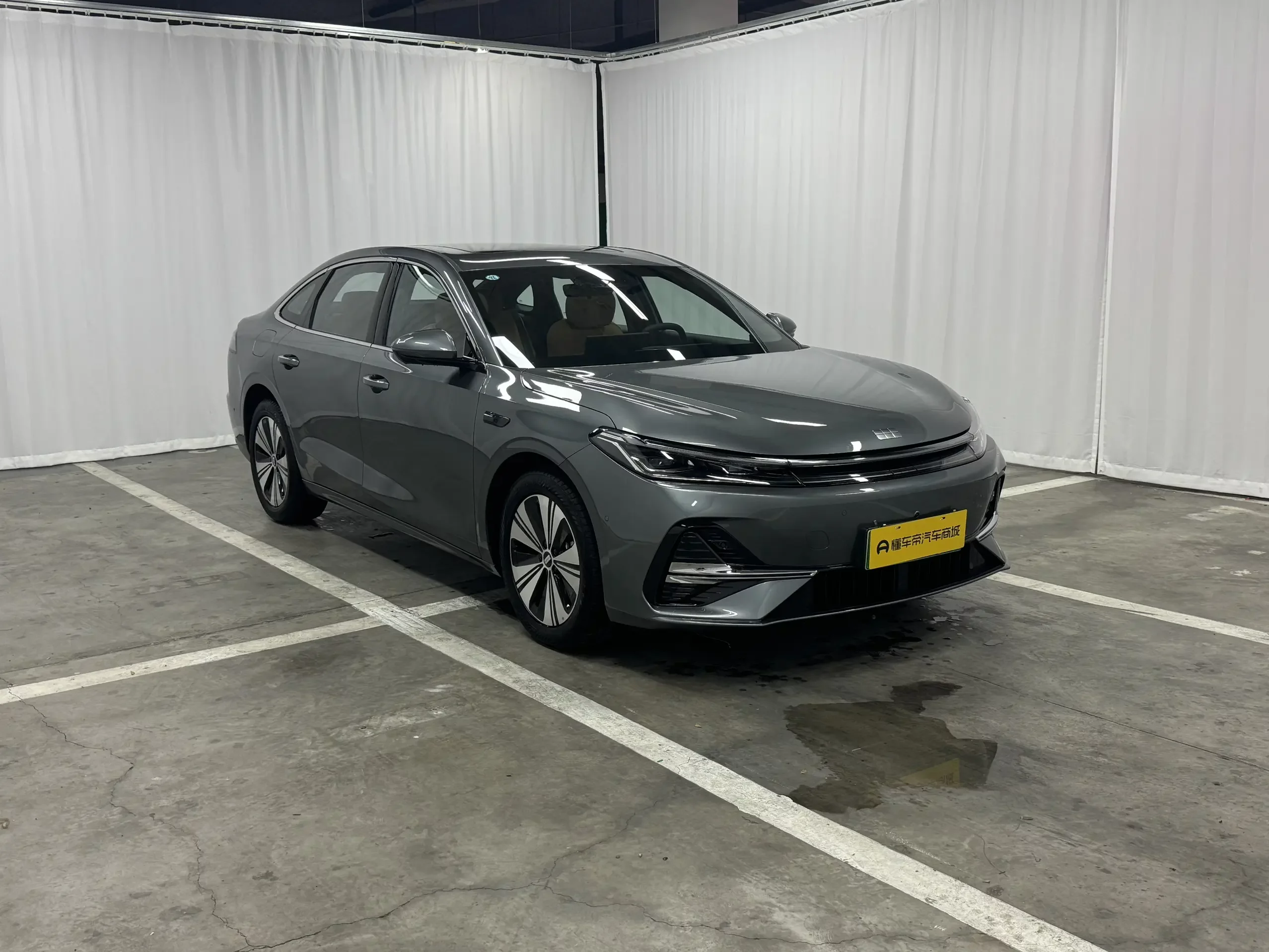 Geely Galaxy A7 EM