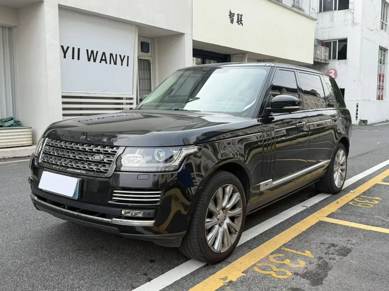 Land Rover range rover