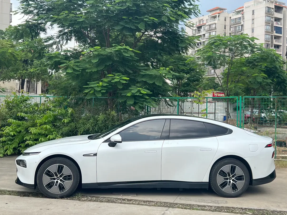 Xpeng P7