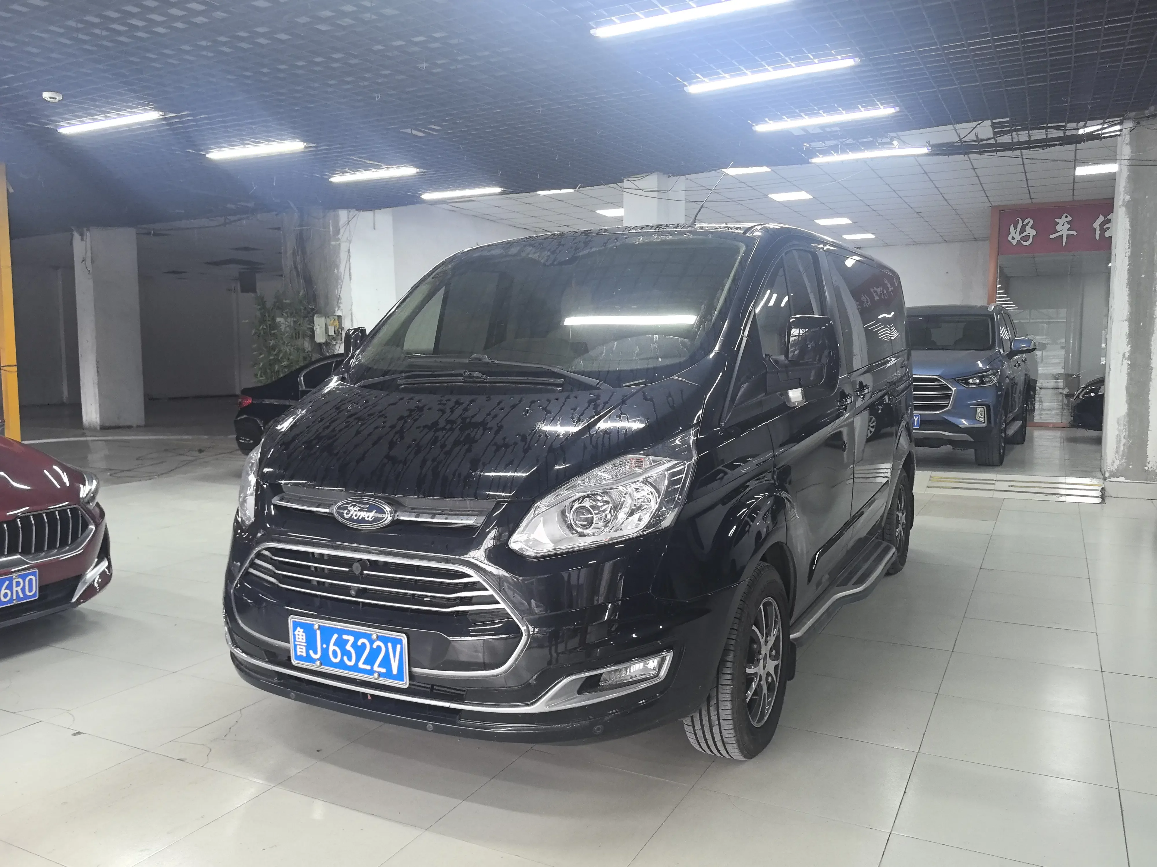 Ford Toureo  из Китая