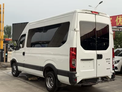 Iveco Wolfson