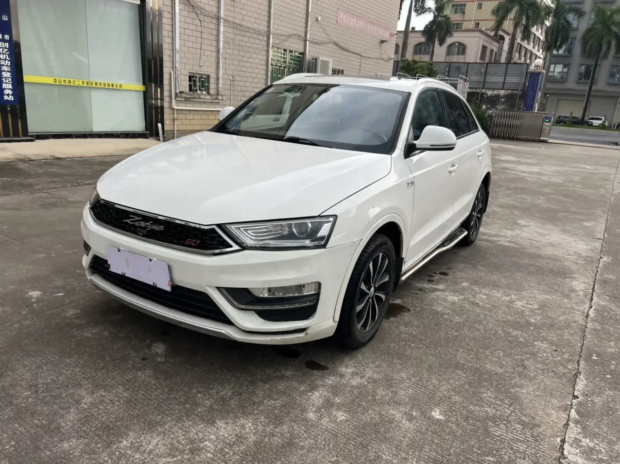 Zotye SR7  из Китая