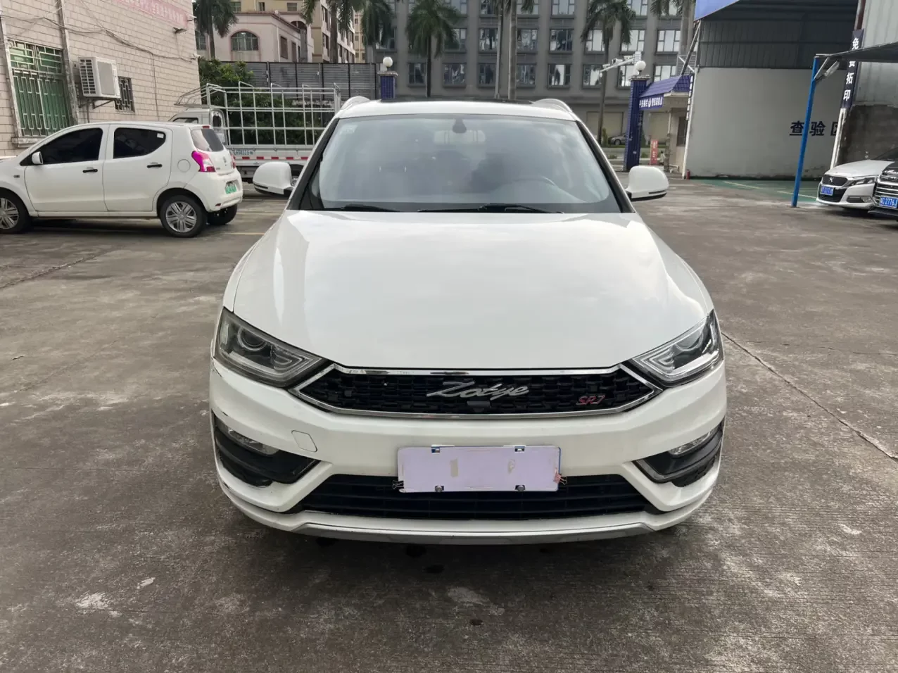 Zotye SR7  из Китая