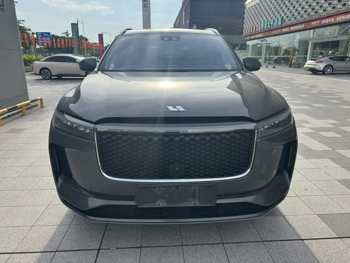Li ONE (Ideal ONE)  из Китая