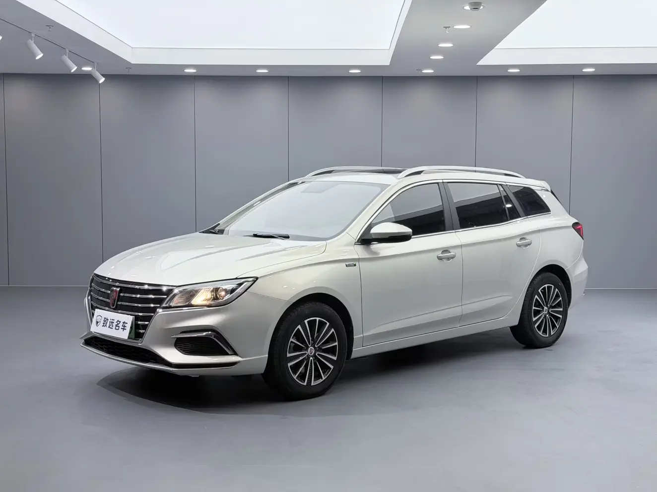Roewe Ei5  из Китая