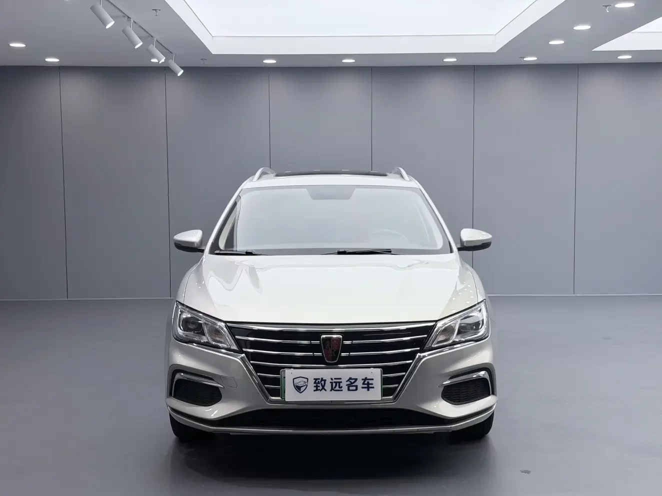 Roewe Ei5  из Китая
